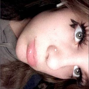 Meet your Posher, Aricka